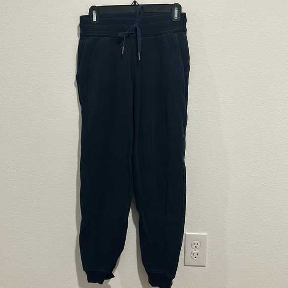 Lululemon sweatpants - Picture 1 of 3